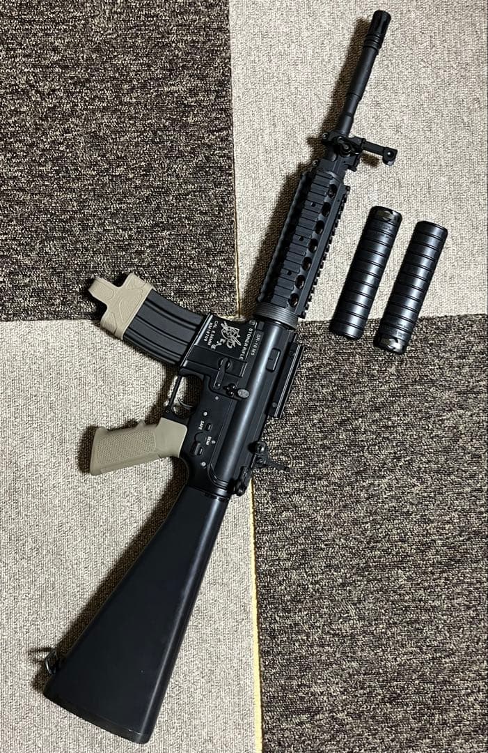 SR-16 メタルレシーバー電動ガン　東京マルイベース