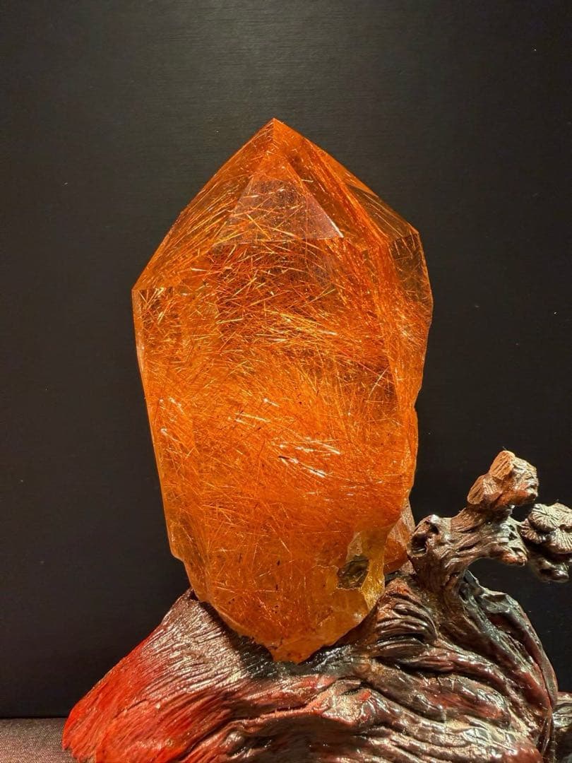 ⭐︎天然銅色ゴールドルチルクオーツ 置物 968.8g