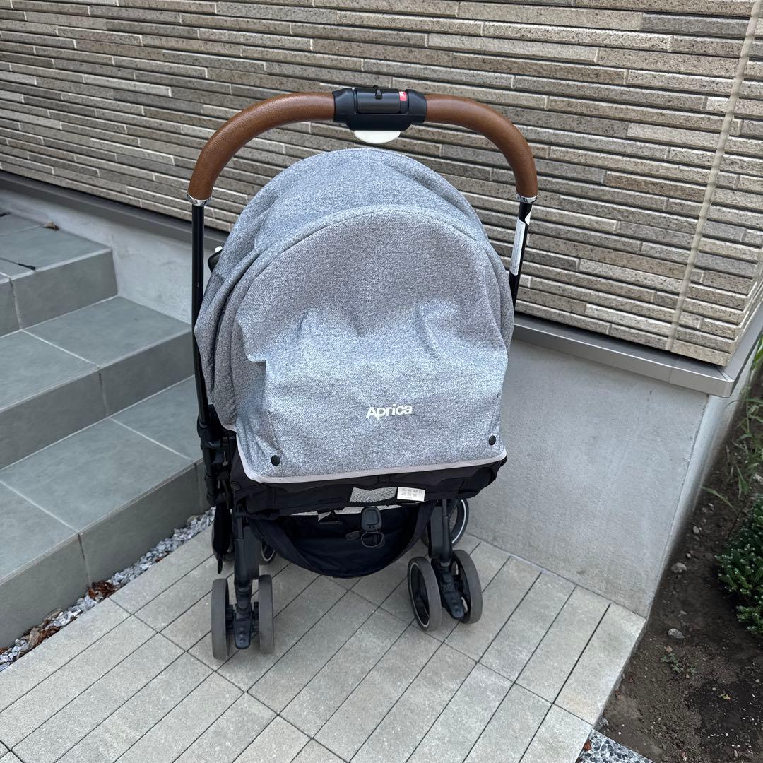 アップリカ　ラクーナ クッション AC グレー