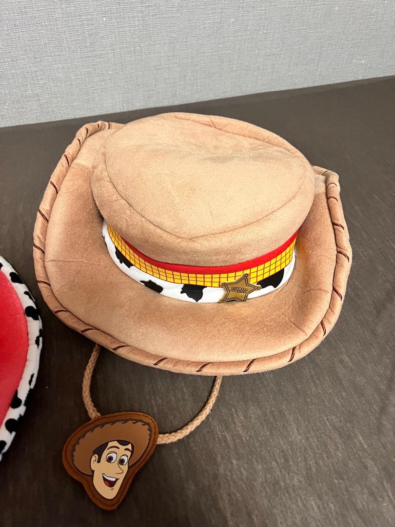 ウッディとジェシーのキャラクター帽子