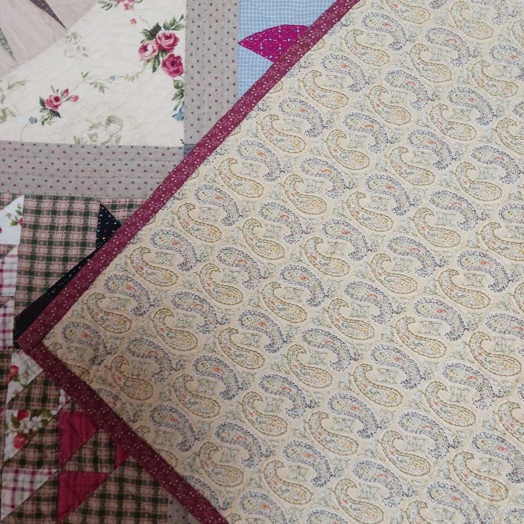 ベッドカバー パッチワークキルト ハンドメイド