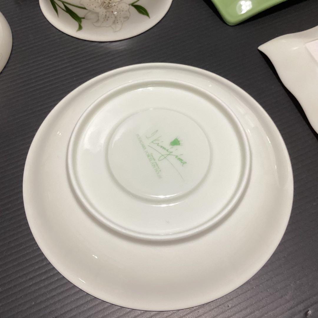 深川製磁　君島一郎　白百合、百合、カップ&ソーサー 、湯呑み茶碗&茶托　小皿