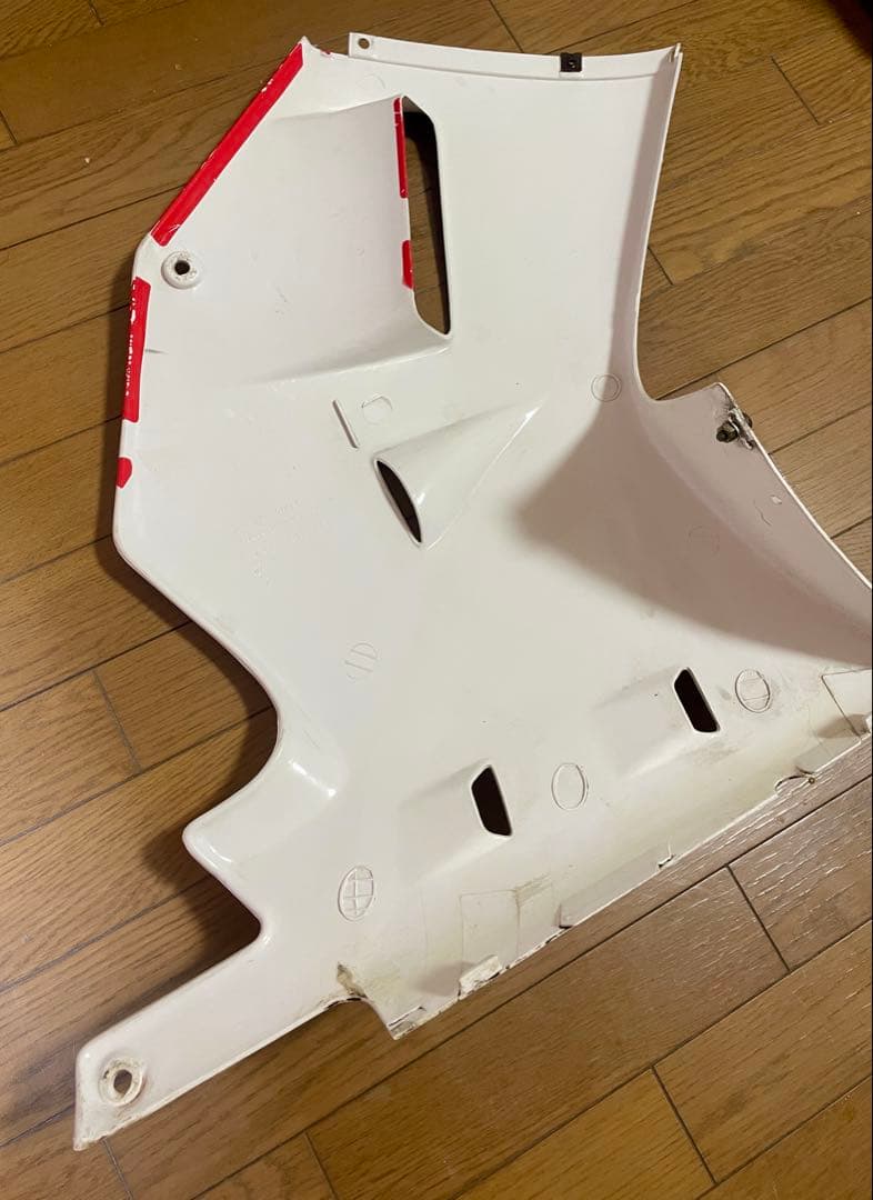 ホンダ　NS1 カウル(左と右)