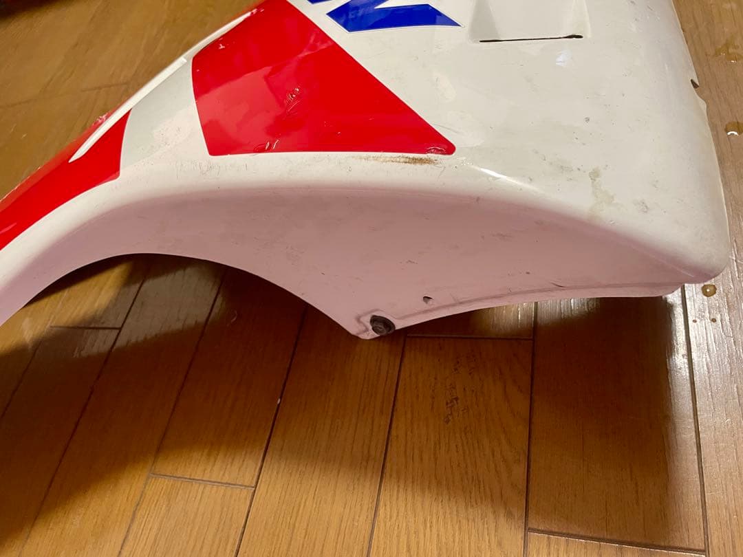 ホンダ　NS1 カウル(左と右)