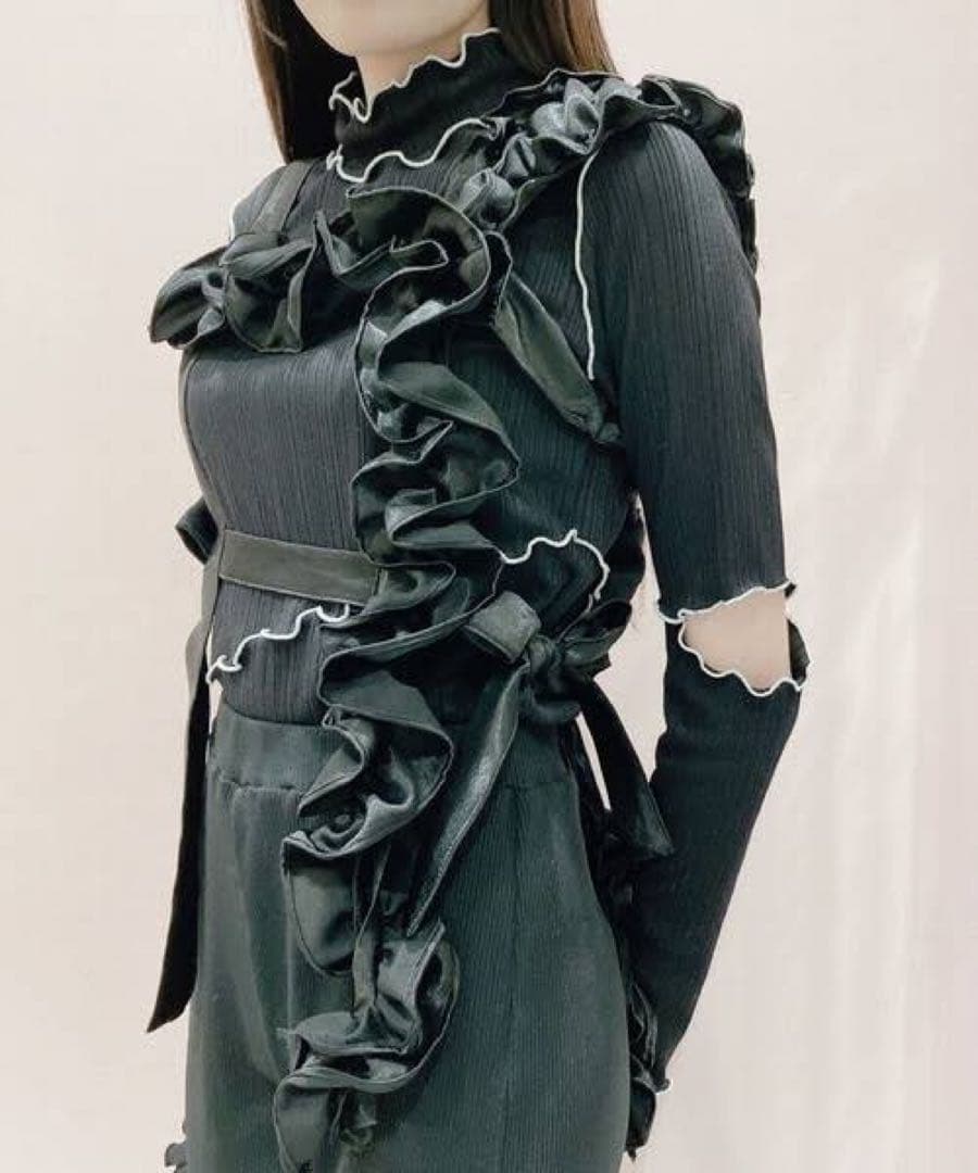 lilLilly サテンフリルハーネス