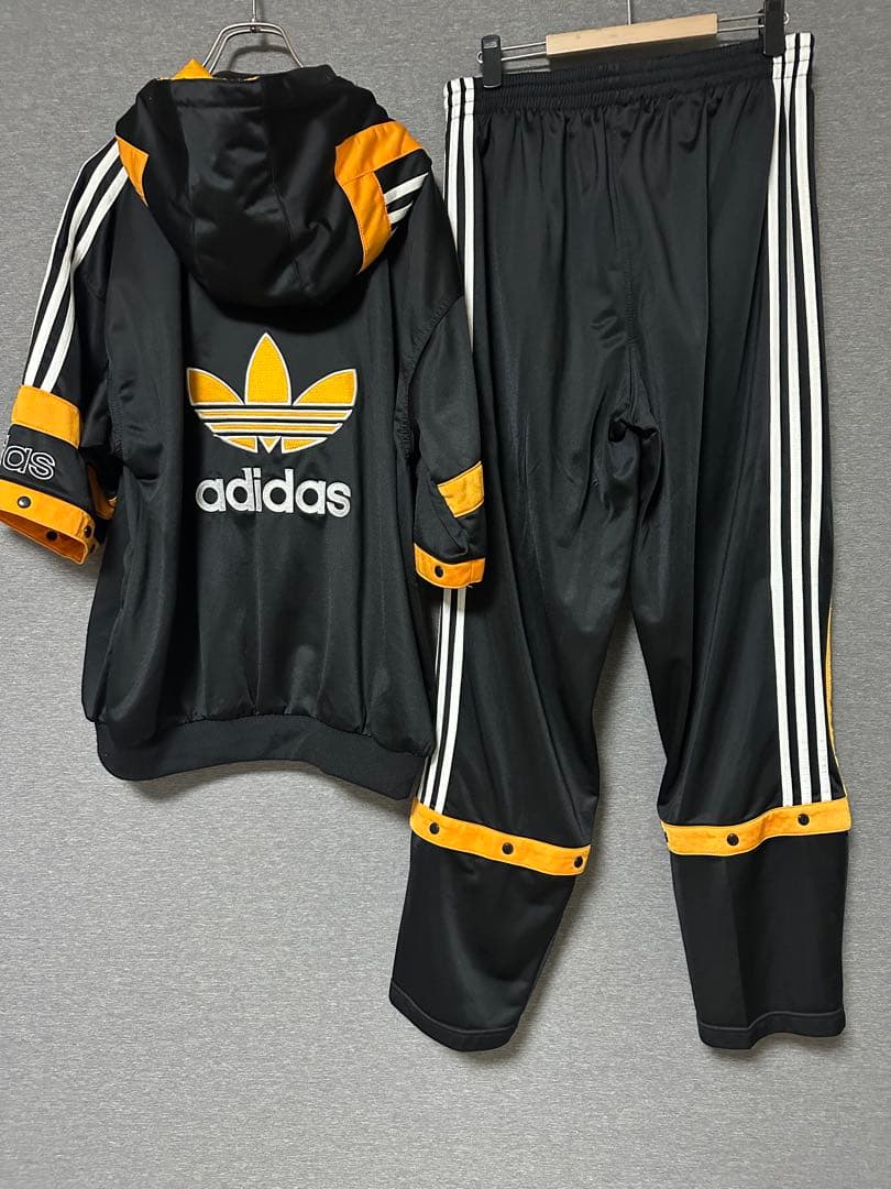 90s adidas アディダス トラックジャケット パンツ セットアップ　刺繍