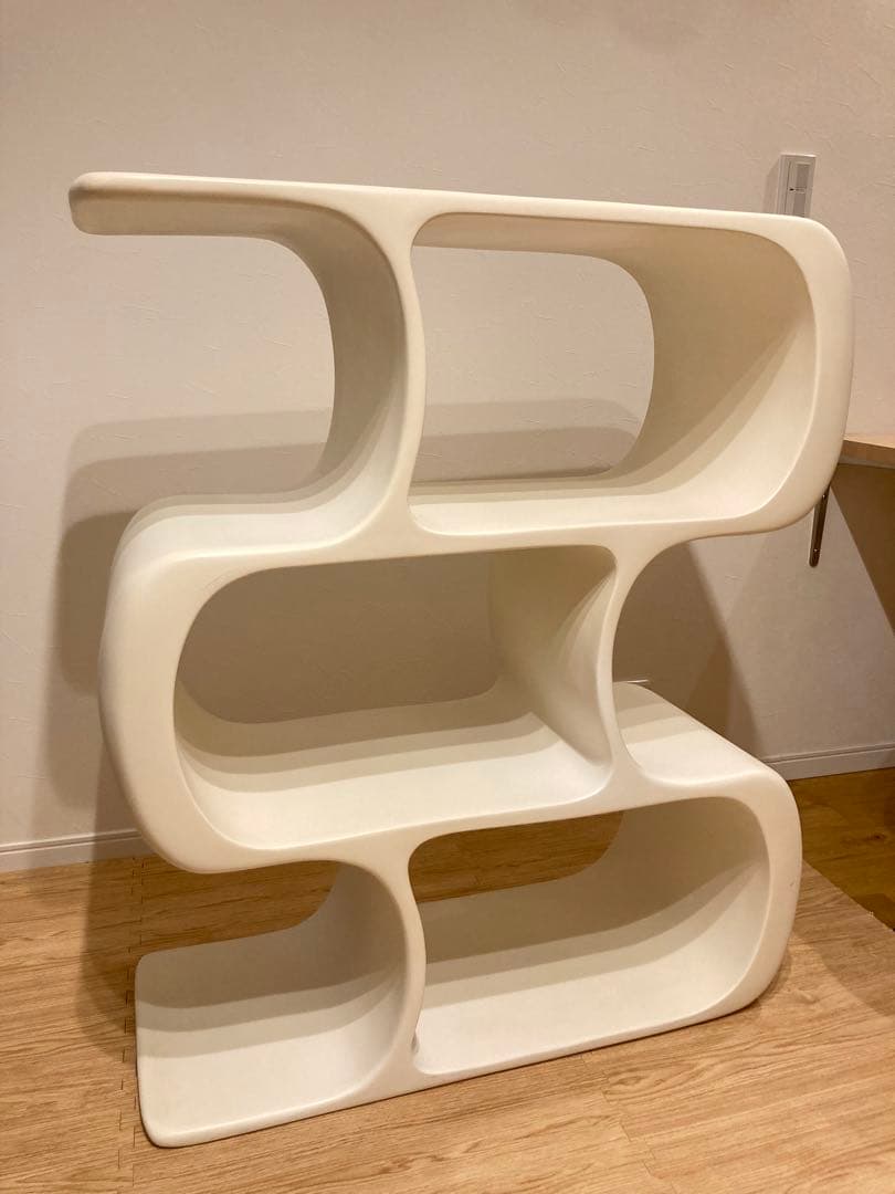 ドラゴンシェルフ　河谷 成樹　スペースエイジ　ミッドセンチュリー　ポストモダン