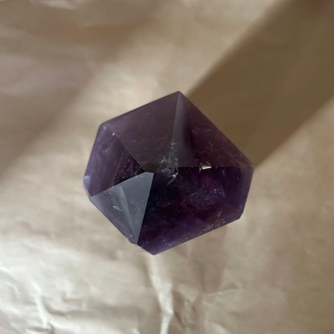 紫水晶　ポイント　高さ　19センチ　置物