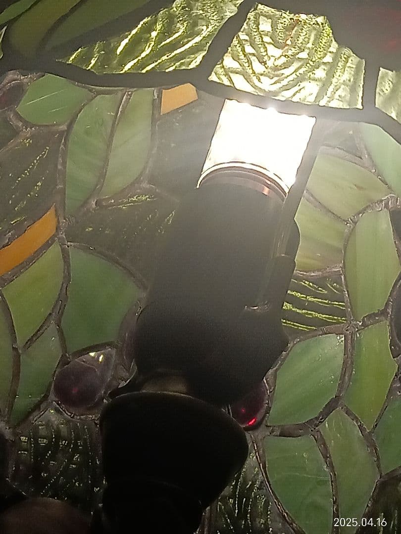 ケマ・クール ティファニースタイルのテーブルランプ LED