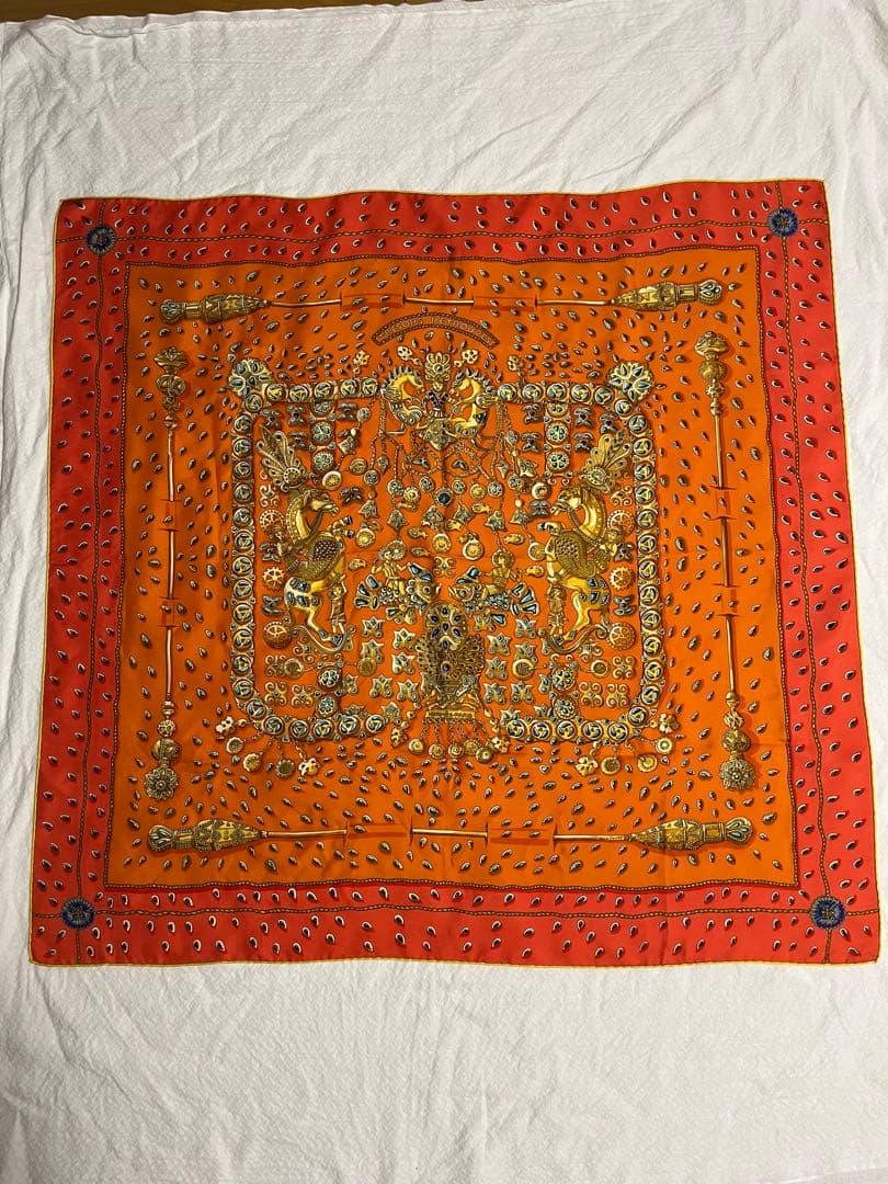 エルメス シルクスカーフ カレ90