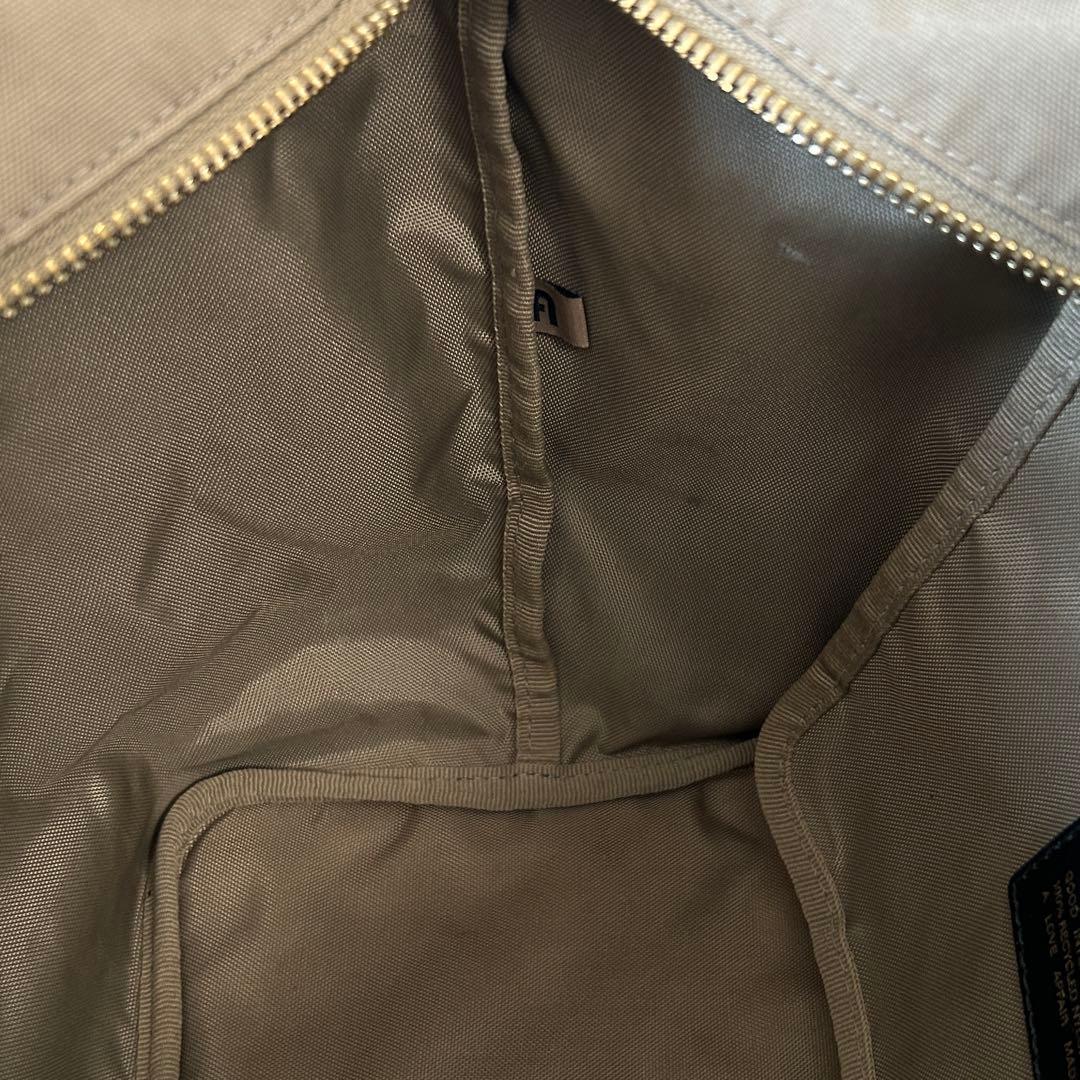 FURLA PIUMA フルラ　ピューマ　ショルダー　M ナイロンバッグ　黒