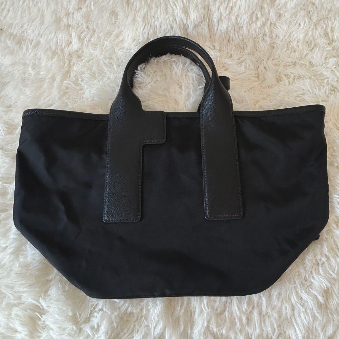 FURLA PIUMA フルラ　ピューマ　ショルダー　M ナイロンバッグ　黒