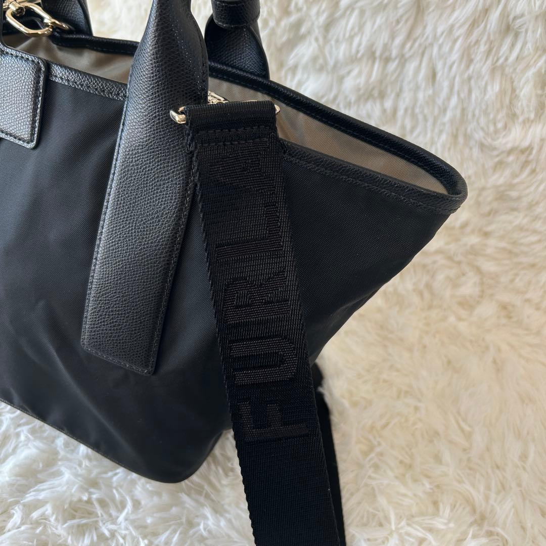 FURLA PIUMA フルラ　ピューマ　ショルダー　M ナイロンバッグ　黒