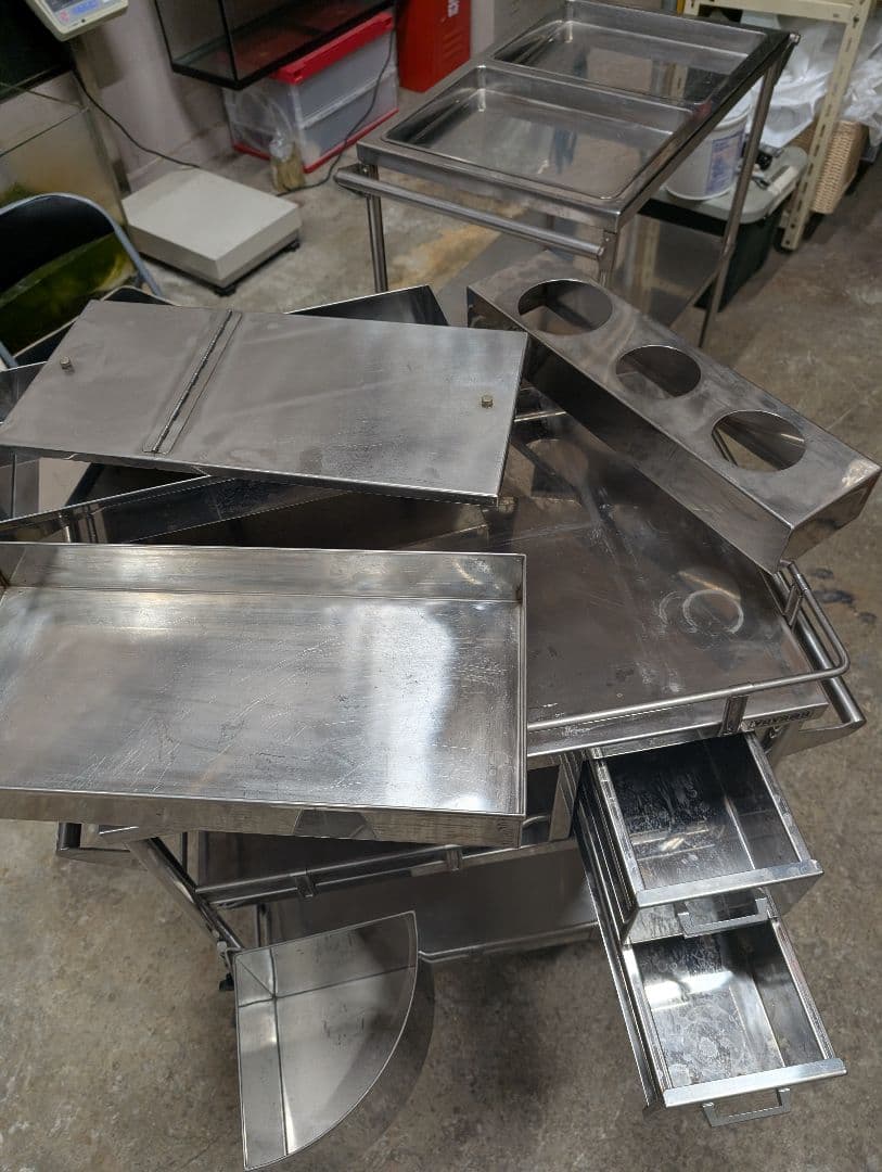 ステンレス製 医療用回診車 キャスター付作業台