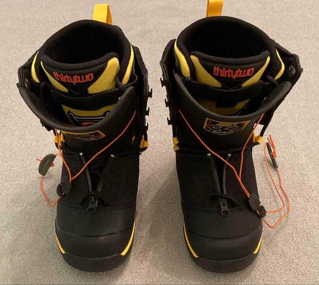 JONES x ThirtyTwo TM-2 XLT ジェレミージョーンズ