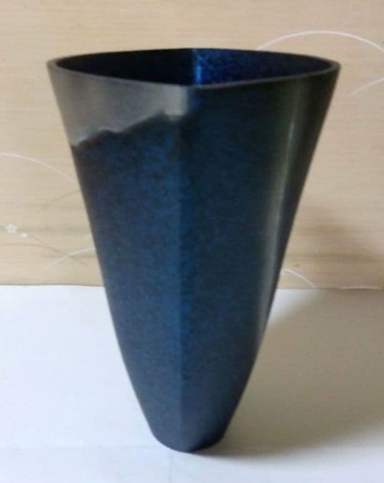 花器　合金　中板付き