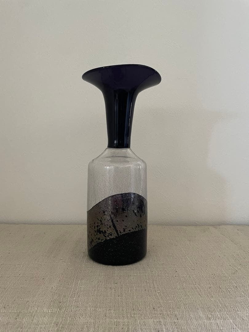 沖縄作家　ガラス花瓶