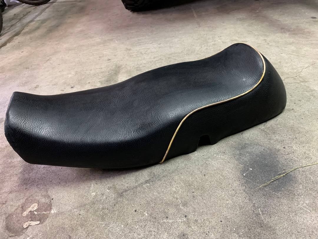 破れなし　ボルティ　ボルティー　セミダブルシート　ブルックランズ　sr400仕様