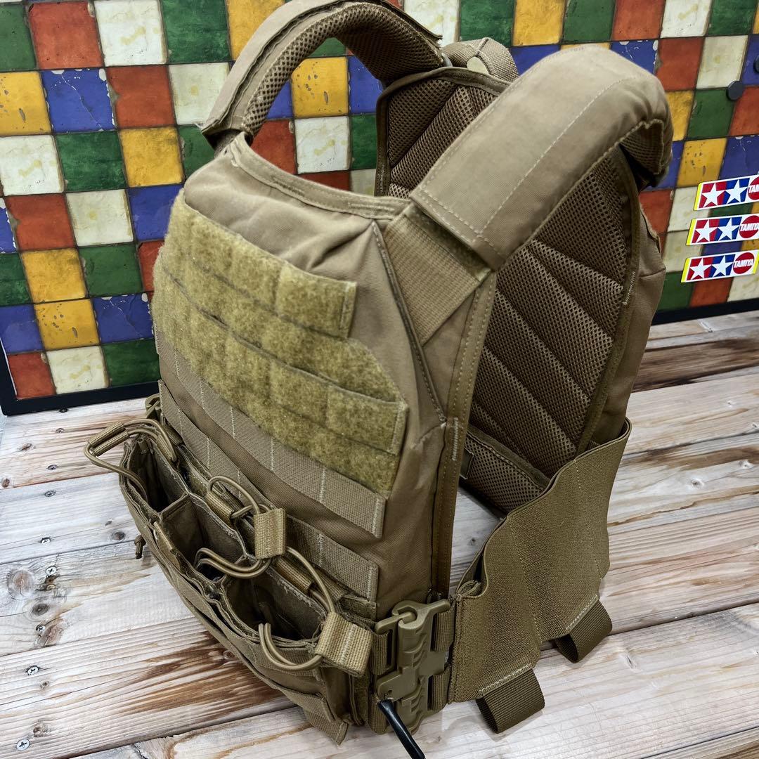 tyr プレキャリ　プレートキャリア　コヨーテ　サバゲー　m4