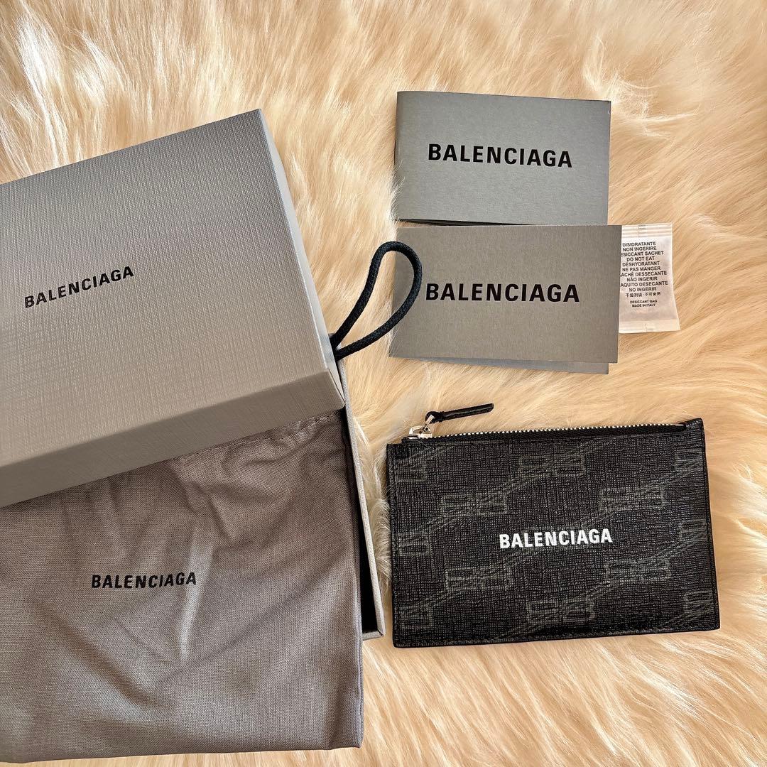新品[BALENCIAGA]ブラック フラグメントケース