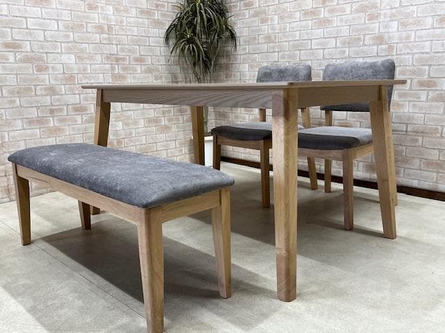 ダイニングテーブルセット　４人掛け　オーク　ナチュラル　新品