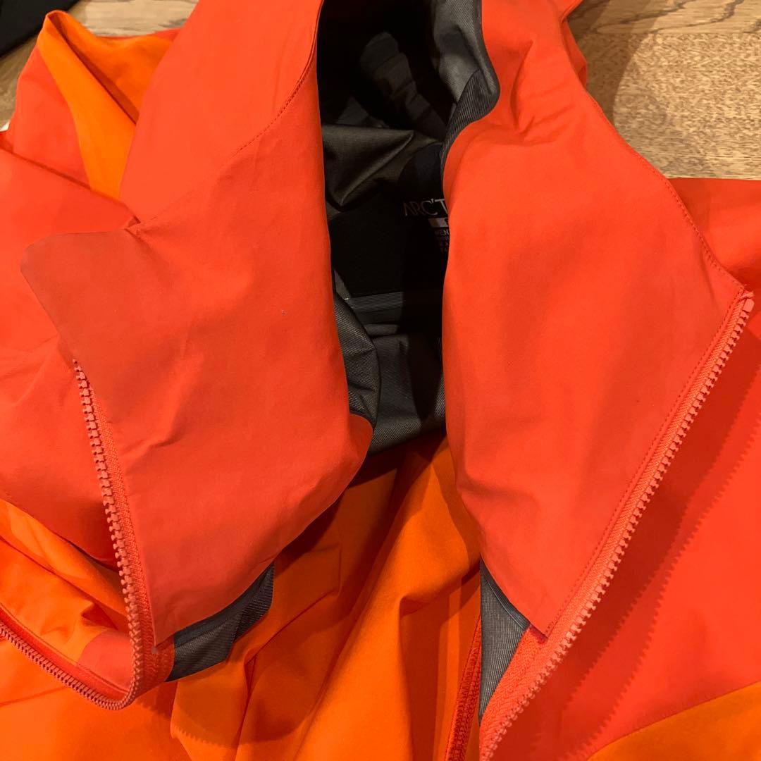 俊介　最終値下げ‼️Alpha Comp Hoody アークテリクス