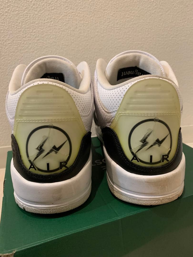 靴 Air Jordan 3