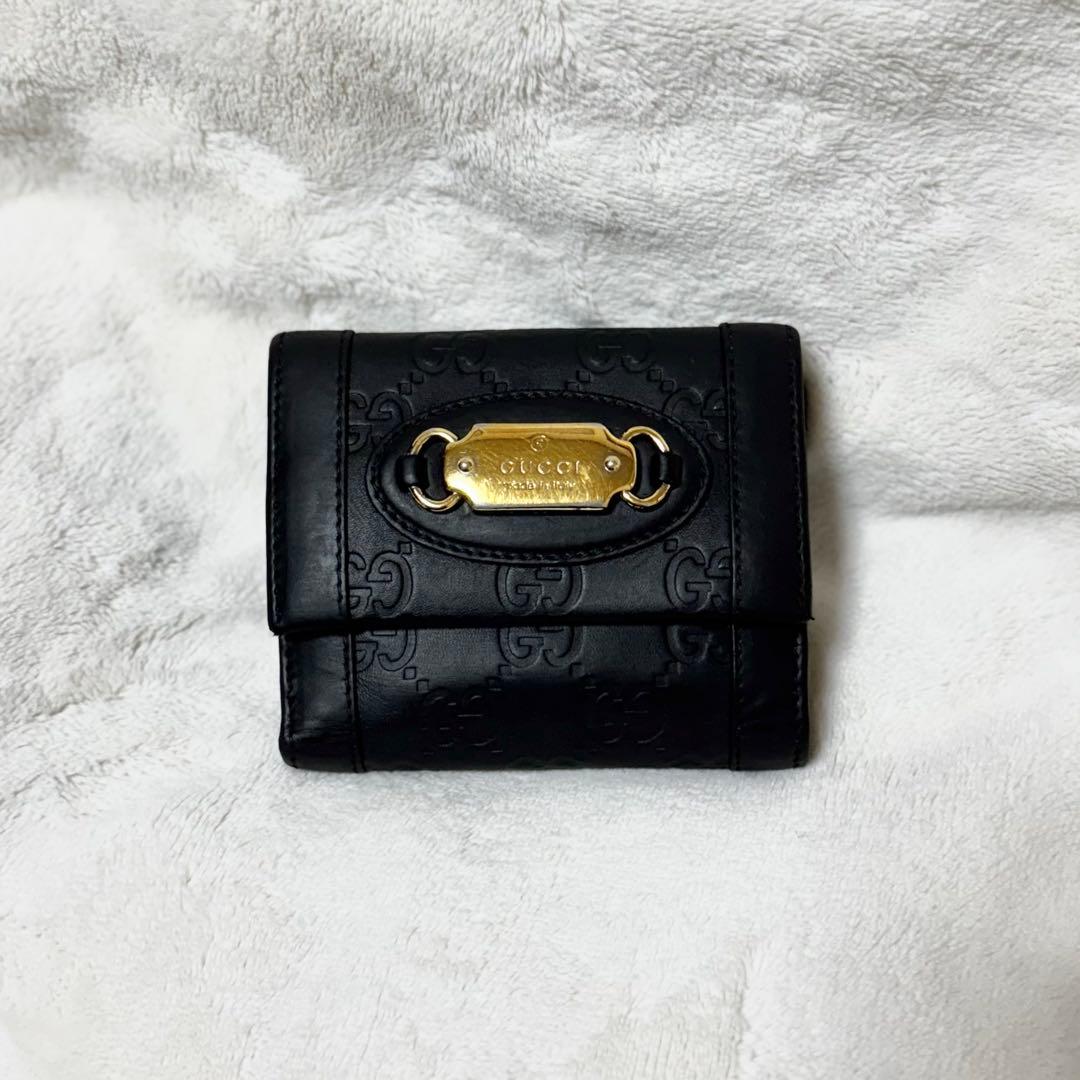 GUCCI グッチ　２つ折り財布　ダブルホック　ブラック　GGロゴ