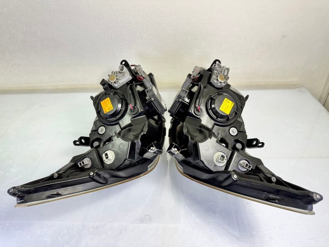 エクシーガ YA9 YA4 YA5 YAM前期 純正 HID ヘッドライト 左右