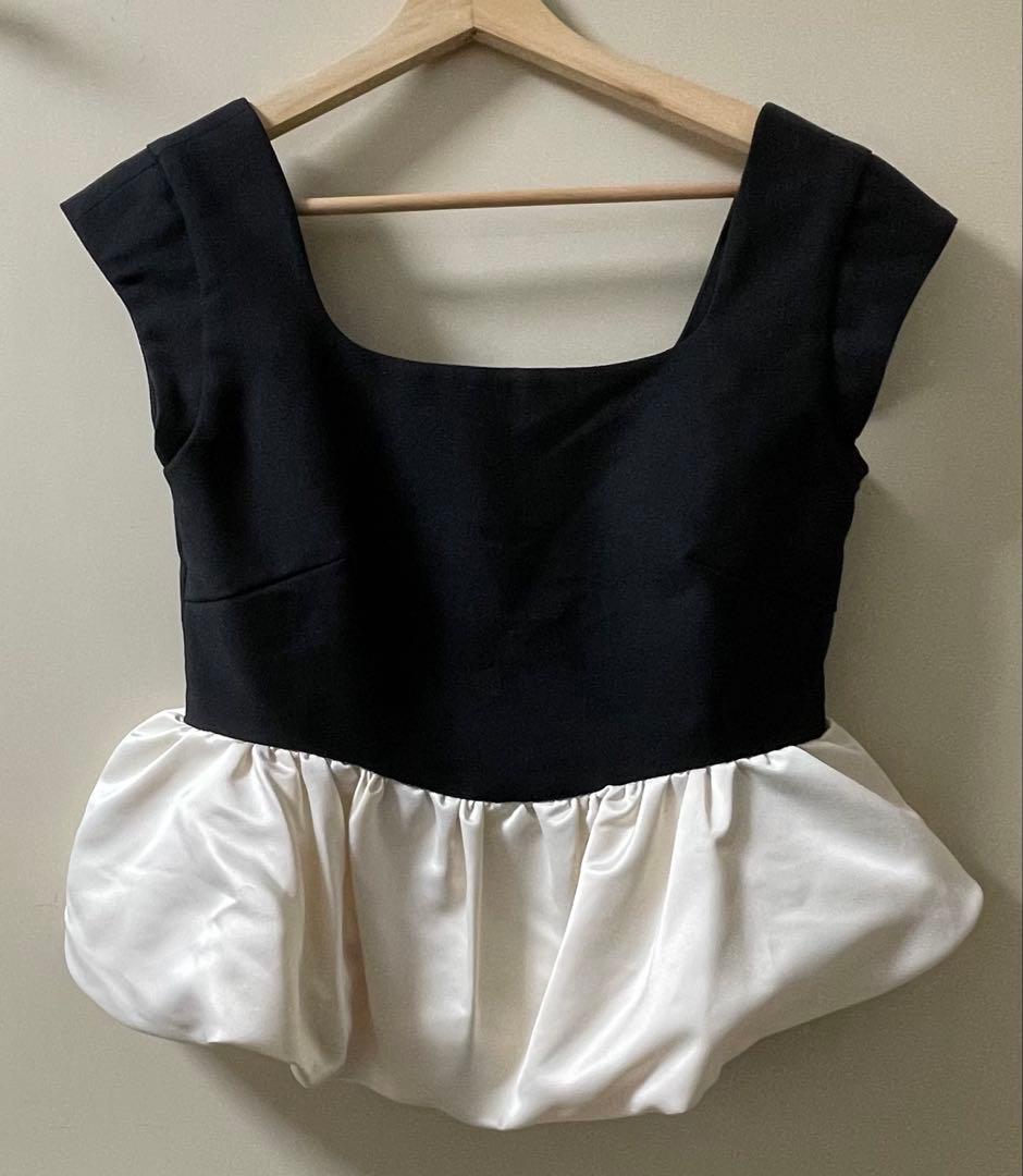 THETOE Ifestou Frill Top M ペプラムトップス　ブラック