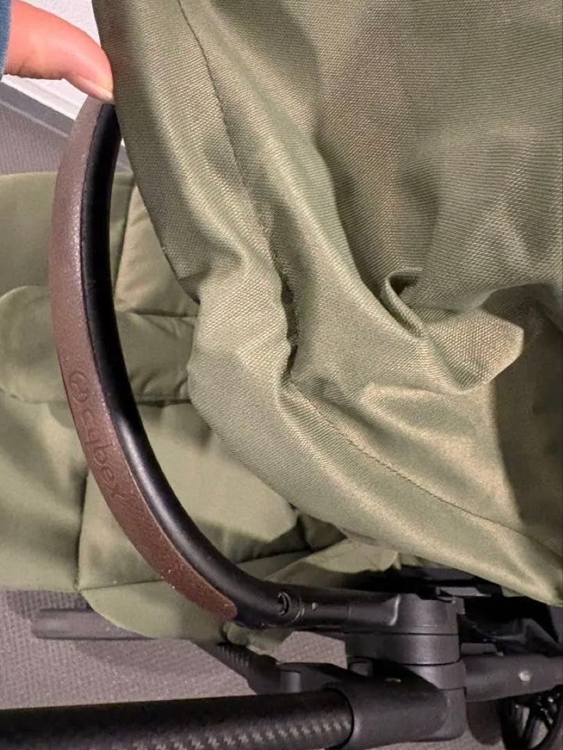 2024年cybex メリオカーボン　モスグリーン