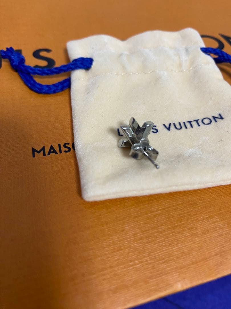 LOUIS VUITTON ルイヴィトン ピアス 片耳のみ