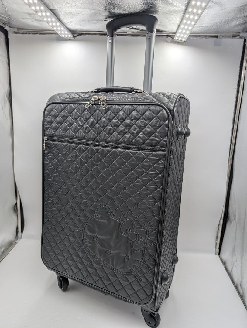 極美品　キティーちゃん キャリーケース　キルティング　サンリオライセンス正規品