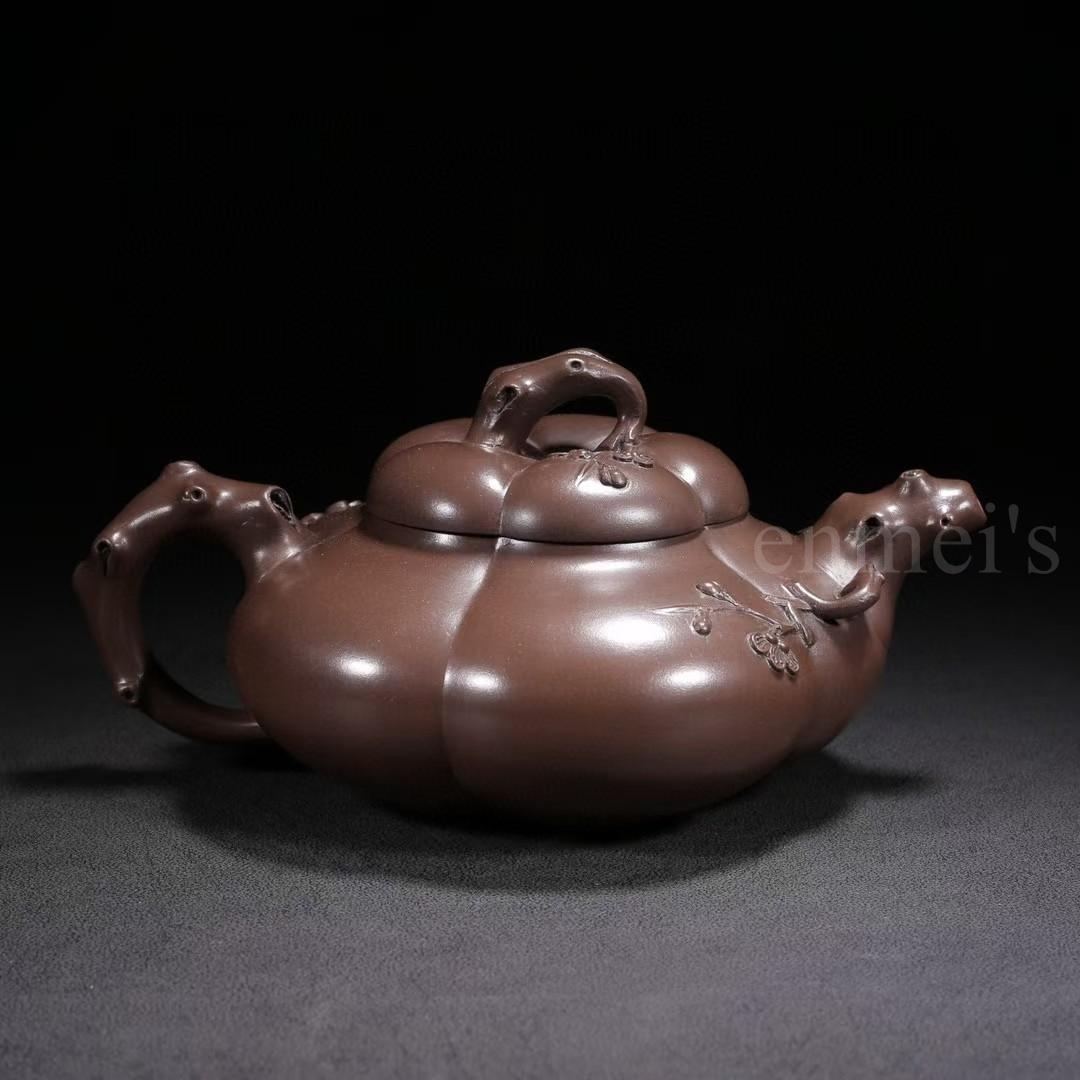 中国古美術・原鉱紫泥合梅紫砂壺・底款：馮桂林・紫砂壺・急須・茶壺・茶道具・置物