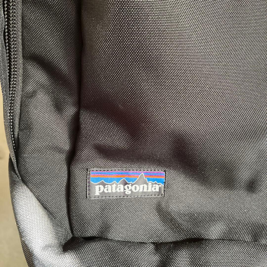 旅行かばん・小分けバッグ patagonia MLC wheelie 3way carry