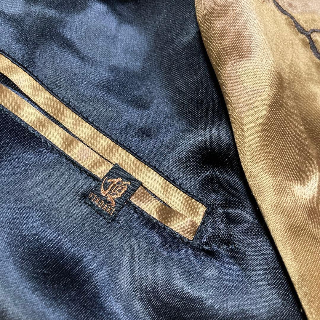 未使用タグ付き【絡繰魂・頂】四神と麒麟 総刺繍 別注 リバーシブルスカジャン M