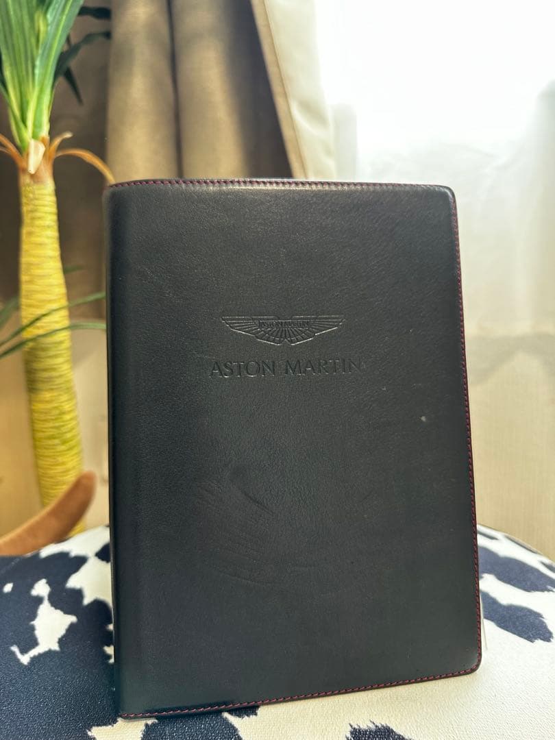 Aston Martin 車検証入れ保証書入れ【純正品】