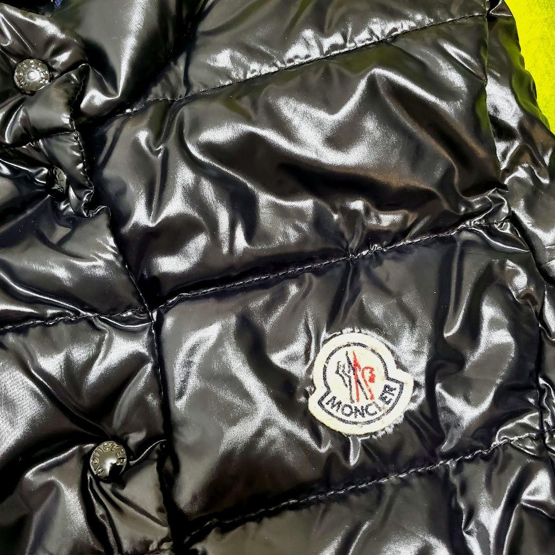 代理店タグ美品！胸元ぱっちりワッペンMONCLER ダウン ベスト モンクレール