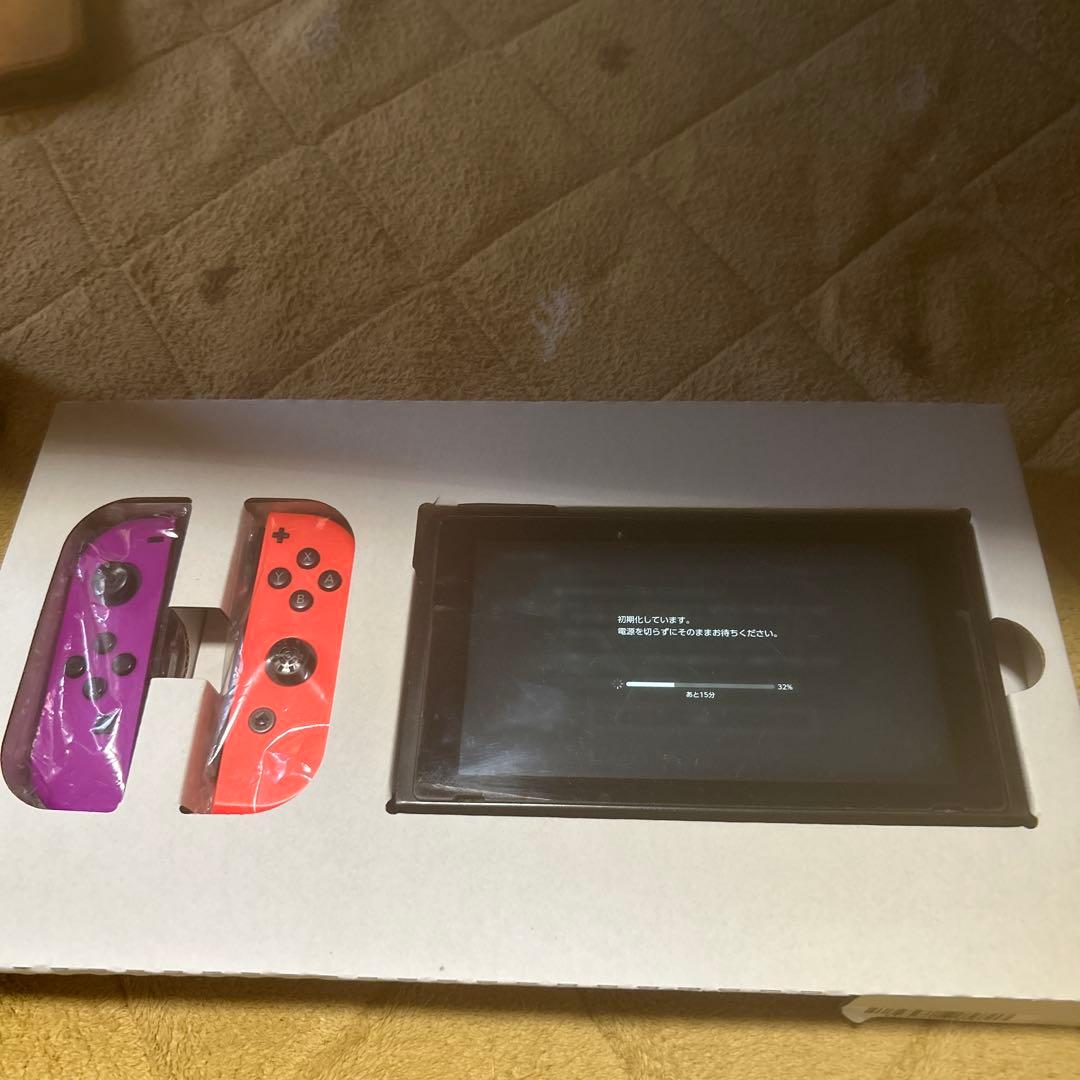 Nintendo Switch 本体 紫とオレンジのジョイコン付き