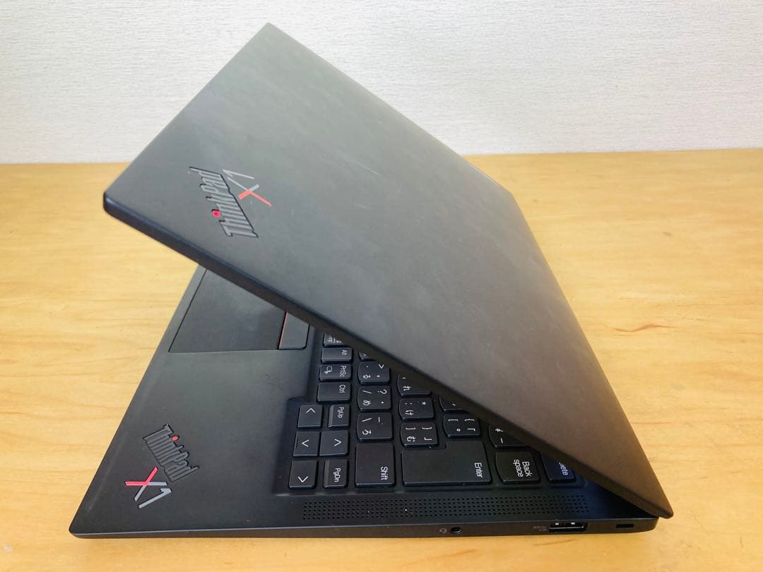 ThinkPad X1 Carbon Gen11/メモリ16GB/office付