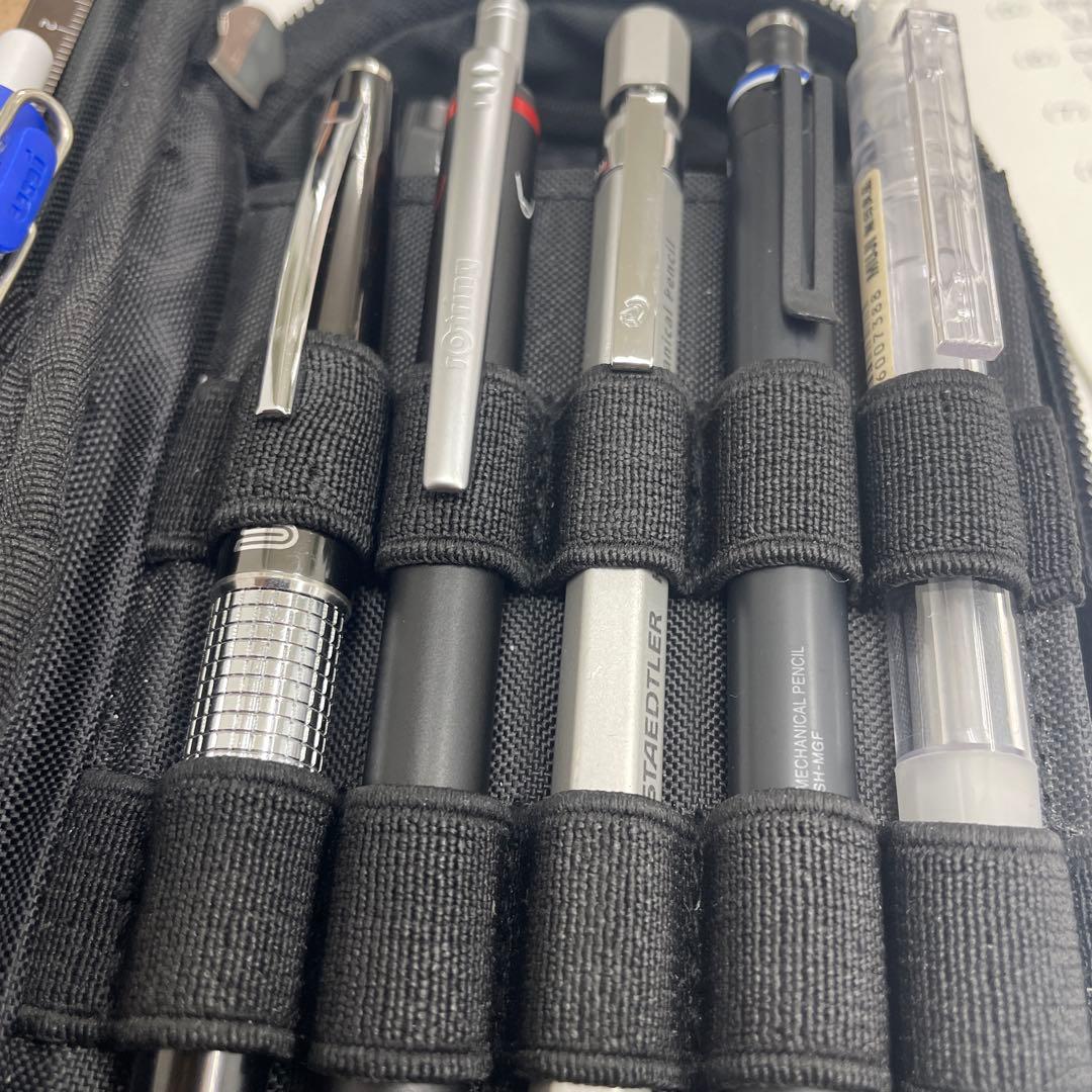 筆箱の中全て売ります