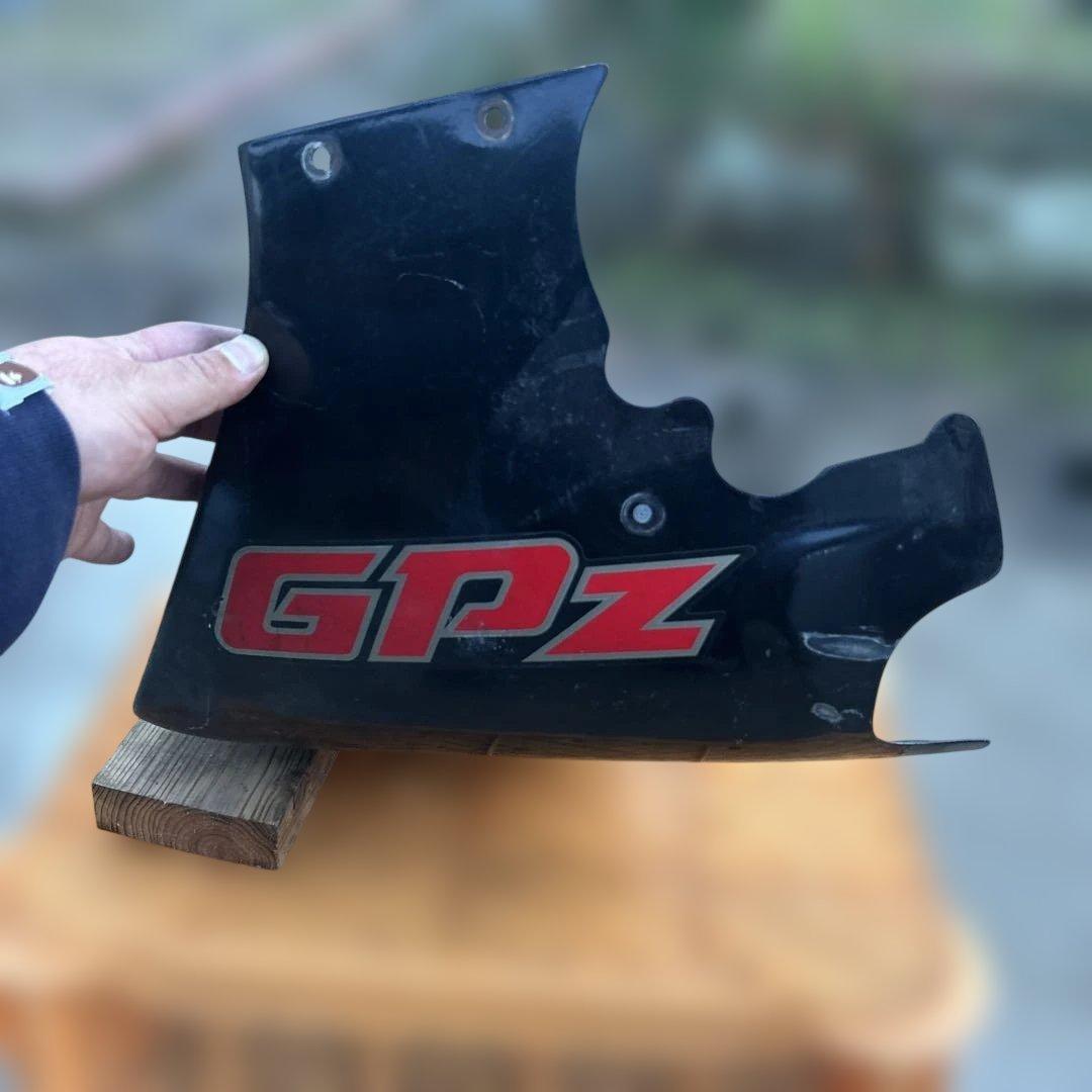 m*o様 GPz黒 アンダーカウル バイクパーツ