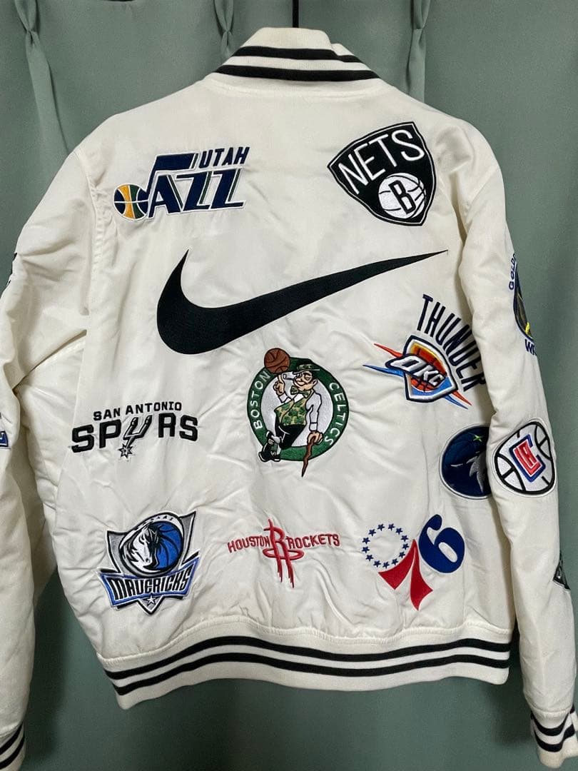 Supreme Nike NBA Warm-UpJacketホワイトMサイズ