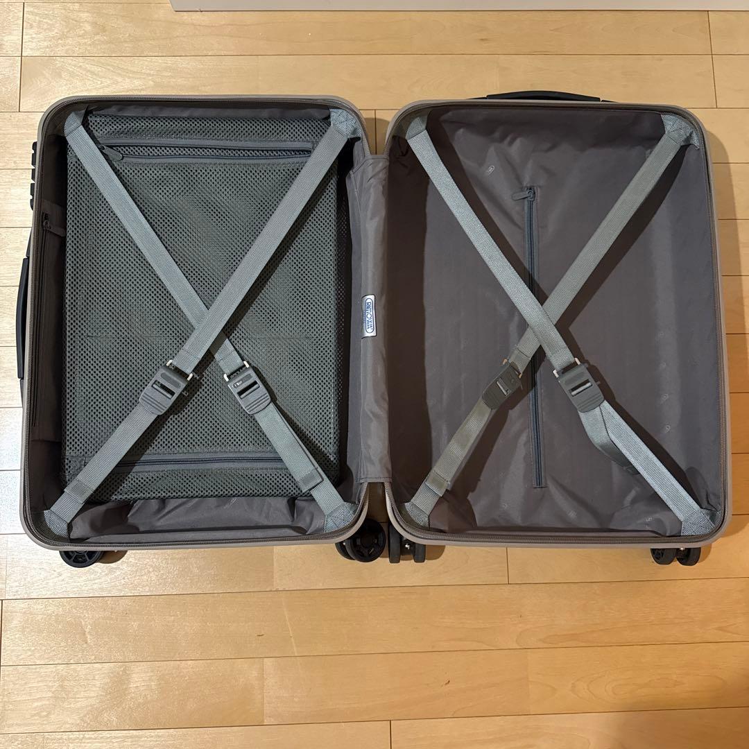 リモワRIMOWAサルサ Cabin S スーツケース 32L