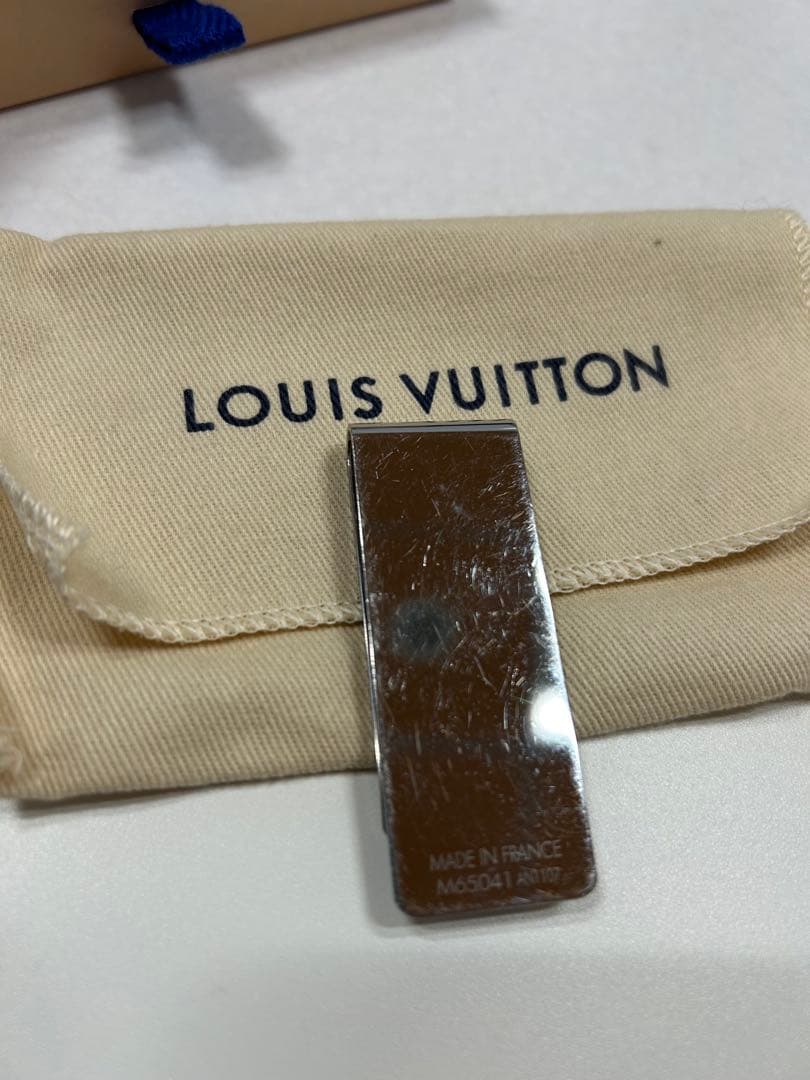 【最終値下】LV ルイヴィトン マネークリップ　箱有