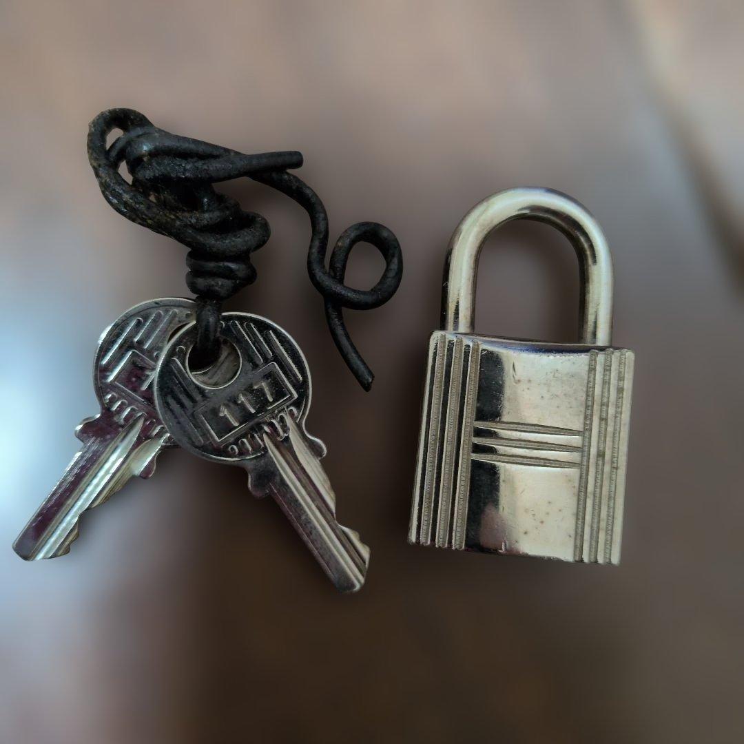 エルメスHERMESカデナシルバー