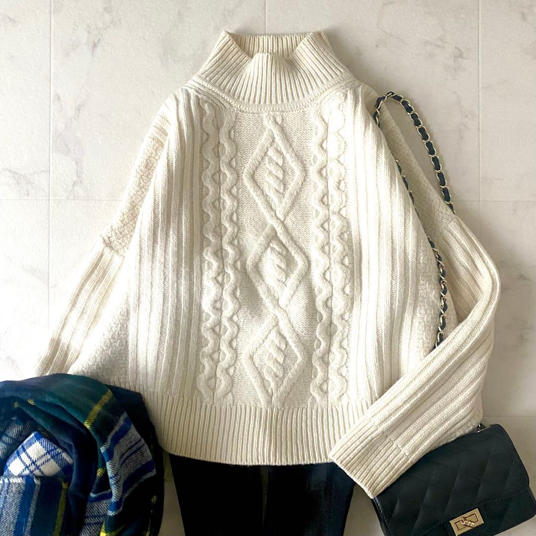 美品☆アランウーレンミルズ 洗える ハイネック ケーブルニット ゆったり