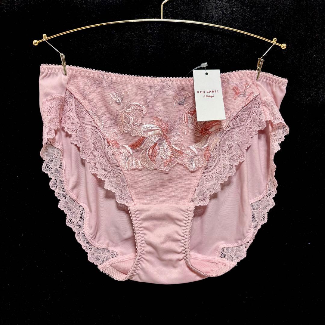 D80L トリンプ プレミアム 寄せアゲハ 花と油絵 ブラ＆ショーツ M019