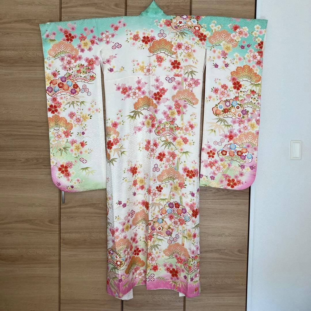 お正月に！　成人式に！　豪華振袖　身丈１６５cm 撥水加工済