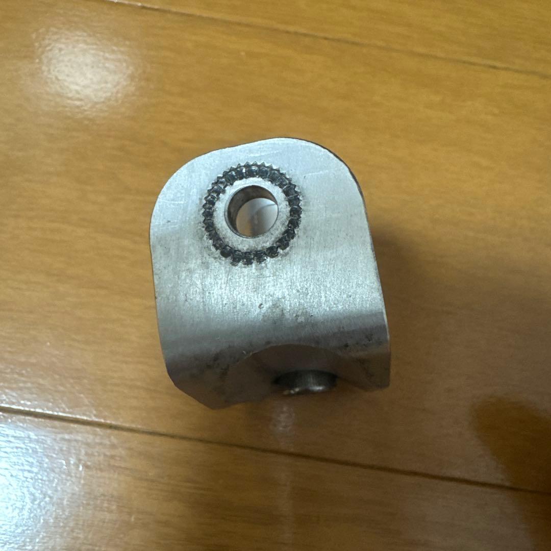 801製作所　ブレーキ台座　700C用